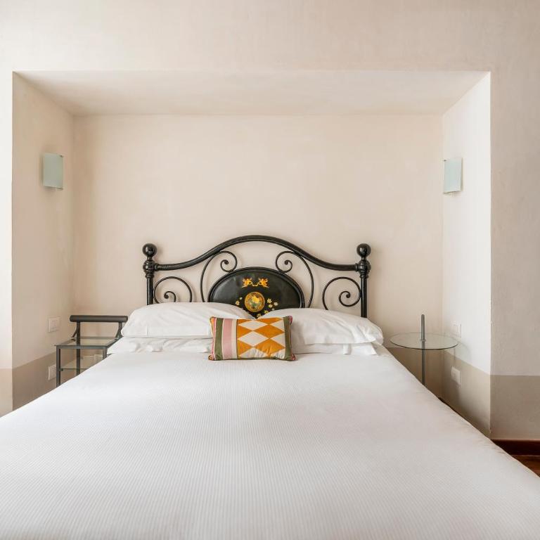 Noble Palace Loft in Florence Center - Two-Bedroom Apartment - 29