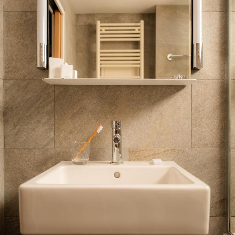 9Hotel Republique - Chambre Simple - 1
