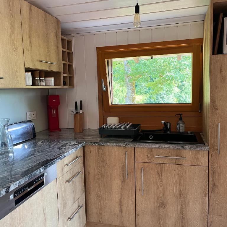 Charming chalet with great views and outdoor area - Chalet - 10