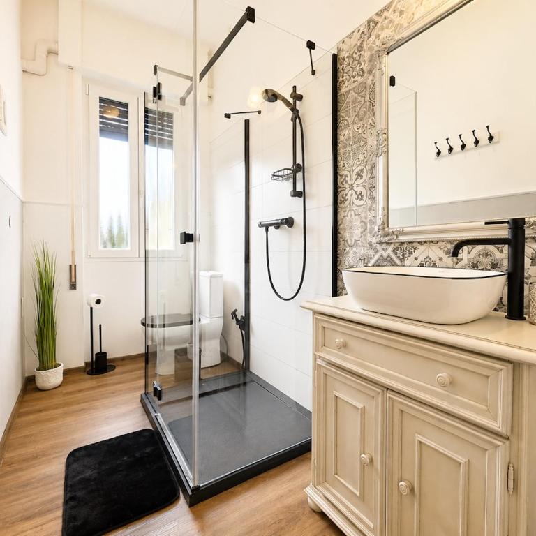The Riviera Jewel Suite -ML - Appartamento con 1 Camera da Letto e Balcone - 3