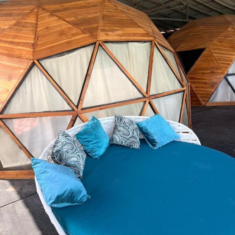 La Cabaña Glamping Geronimo - Habitación Doble Deluxe con balcón y vistas al mar - 4