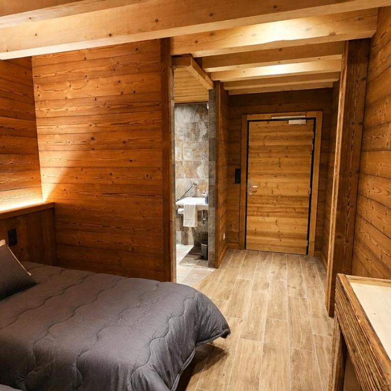 CHALET ALTITUDE 808 piscine intérieure, 9 chambres - Chalet - 21
