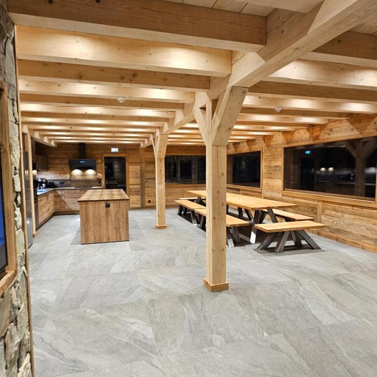CHALET ALTITUDE 808 piscine intérieure, 9 chambres - Chalet - 26