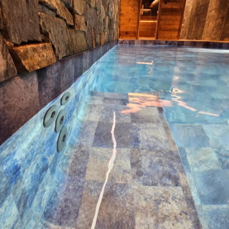 CHALET ALTITUDE 808 piscine intérieure, 9 chambres - Chalet - 31