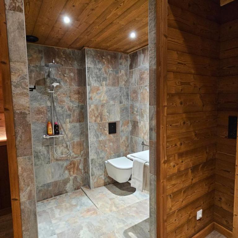 CHALET ALTITUDE 808 piscine intérieure, 9 chambres - Chalet - 39