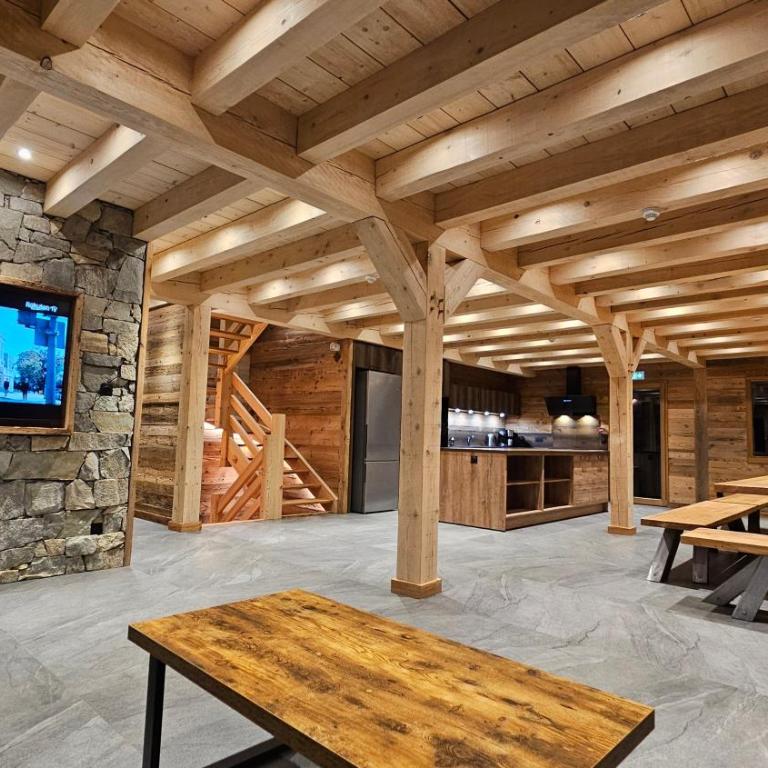 CHALET ALTITUDE 808 piscine intérieure, 9 chambres - Chalet - 44