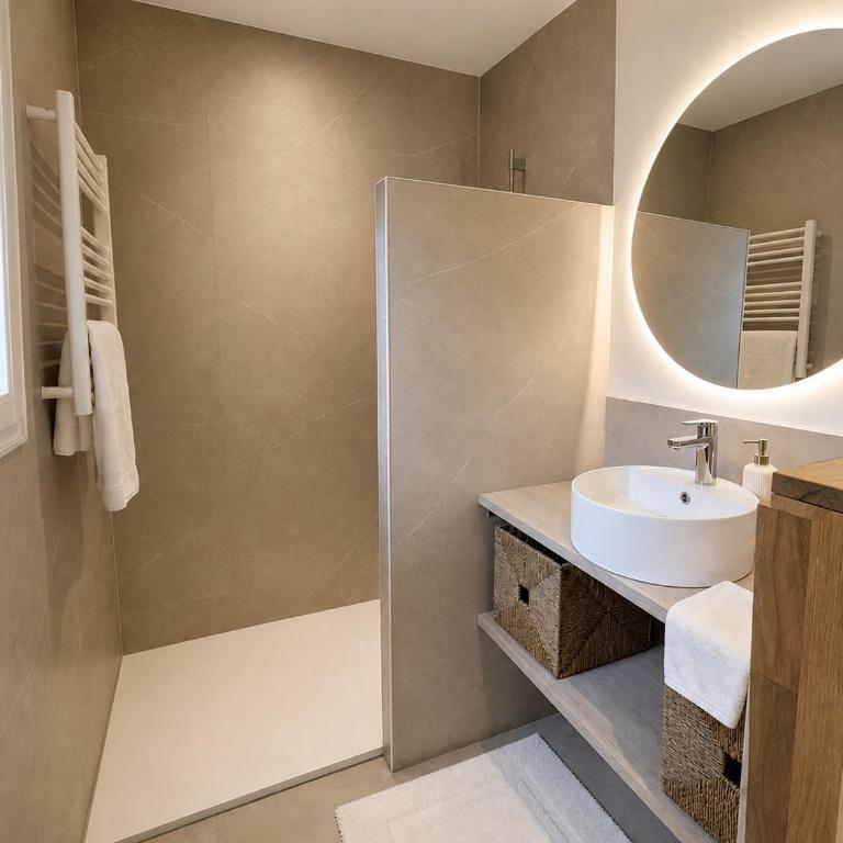 Le Bordelou- Villa de standing à Lacanau Océan, 6-8 pers, piscine chauffée, au calme, golf & surf - Three-Bedroom Villa - 24