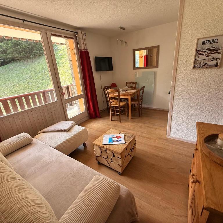 Meribel-Mottaret Rare 2 chambres dont cabine fermée à côté des pistes - Classé meublé de tourisme - Appartamento con 2 Camere da Letto - 4