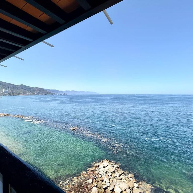 Oceanfront 2BR Loft Fast WiFi Views - Apartment mit 2 Schlafzimmern - 2