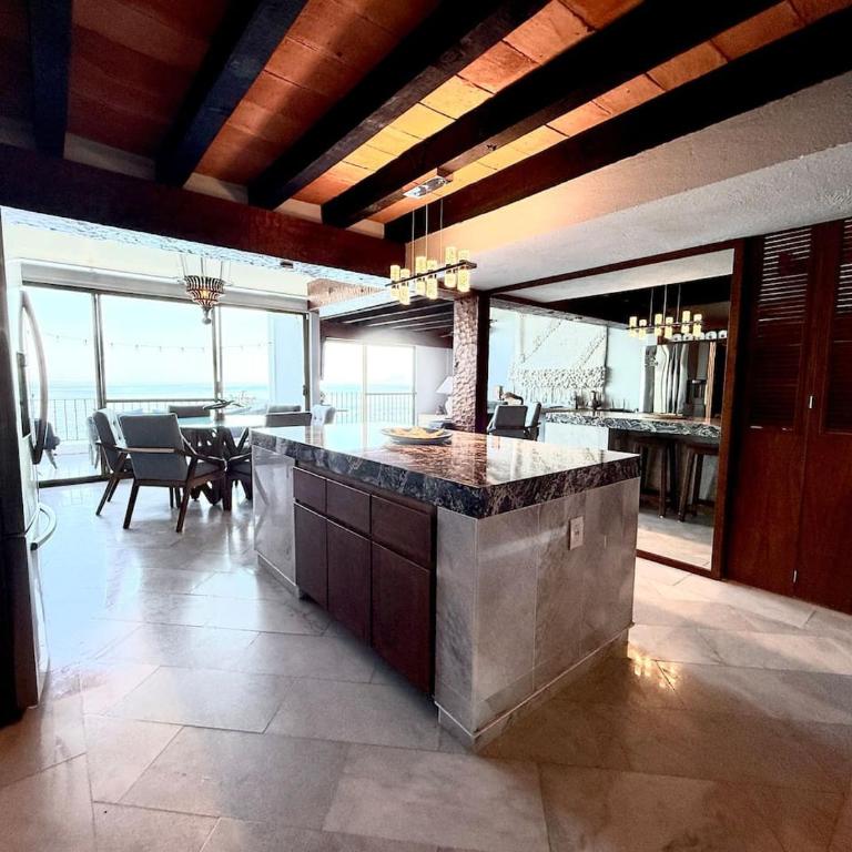 Oceanfront 2BR Loft Fast WiFi Views - Apartment mit 2 Schlafzimmern - 25