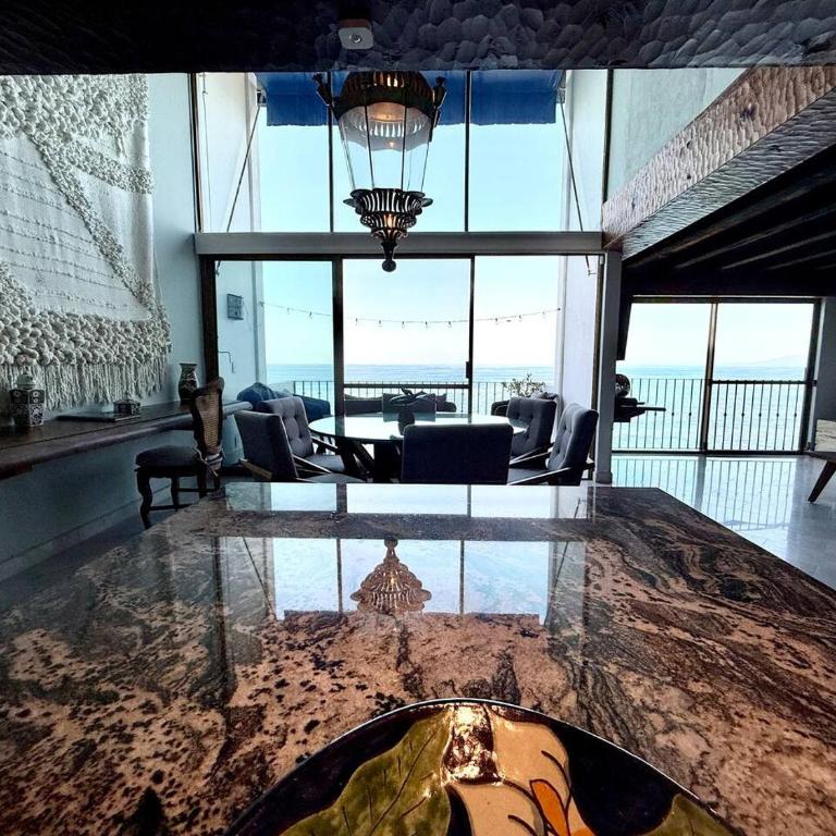 Oceanfront 2BR Loft Fast WiFi Views - Apartment mit 2 Schlafzimmern - 30
