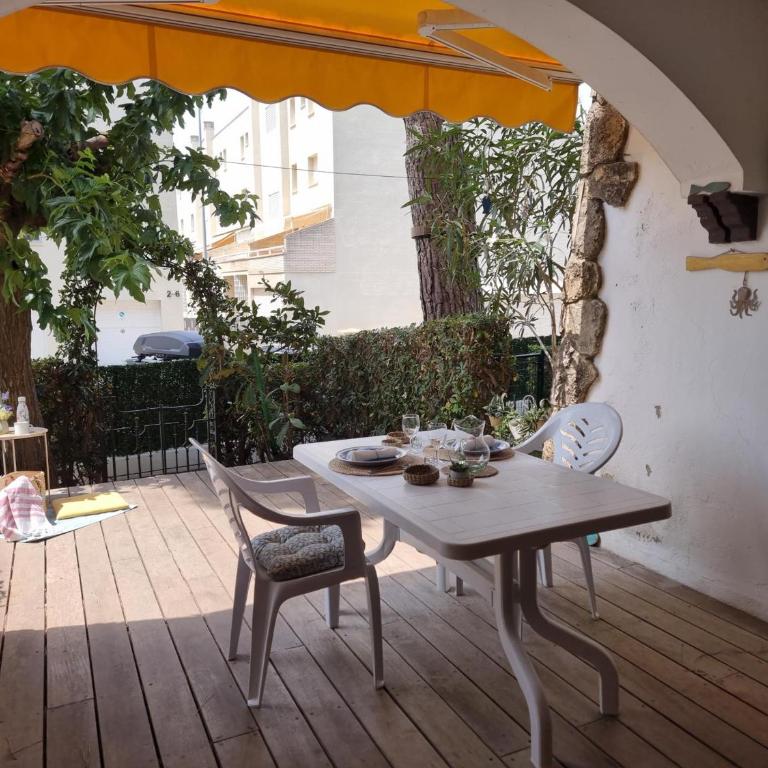 Apartamento acogedor con terraza a 400m de la playa - HISP-236-134 - Apartment - 13