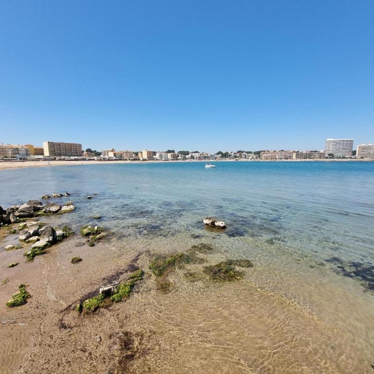 Apartamento acogedor cerca de la playa con aire acondicionado - HISP-236-180 - Apartamento - 20