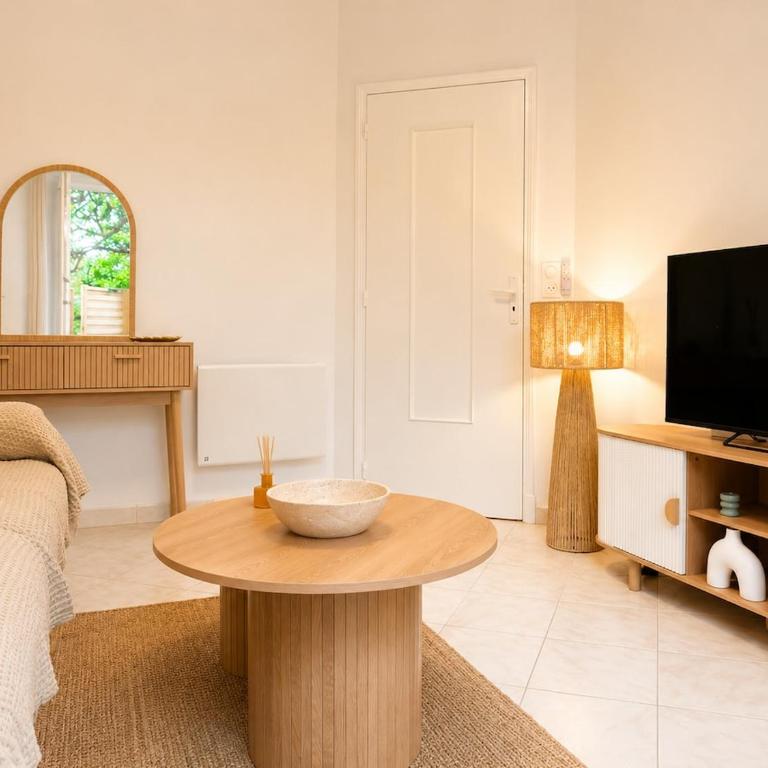 Private patio - Heart of Menton - Appartement 2 Chambres - 1