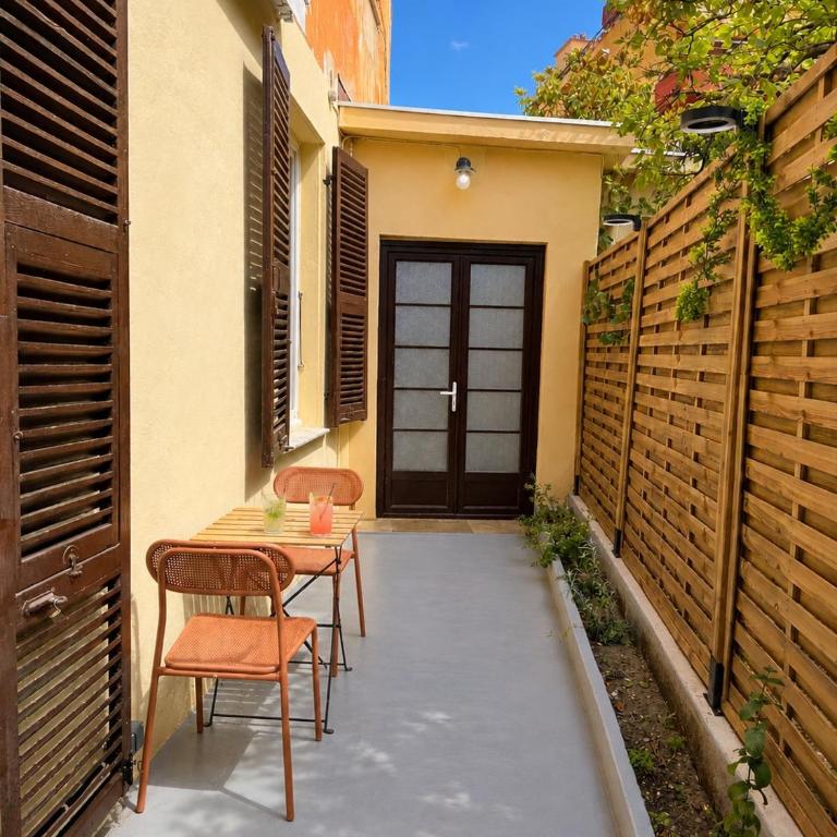 Private patio - Heart of Menton - Appartement 2 Chambres - 11