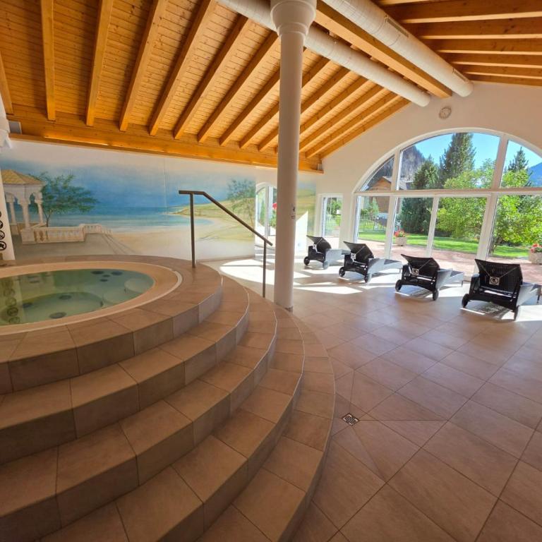 Residenz Ambassador 5 Sterne Luxus Apartments in Leukerbad mit Wellness & Fitness - Apartment mit 2 Schlafzimmern - 2