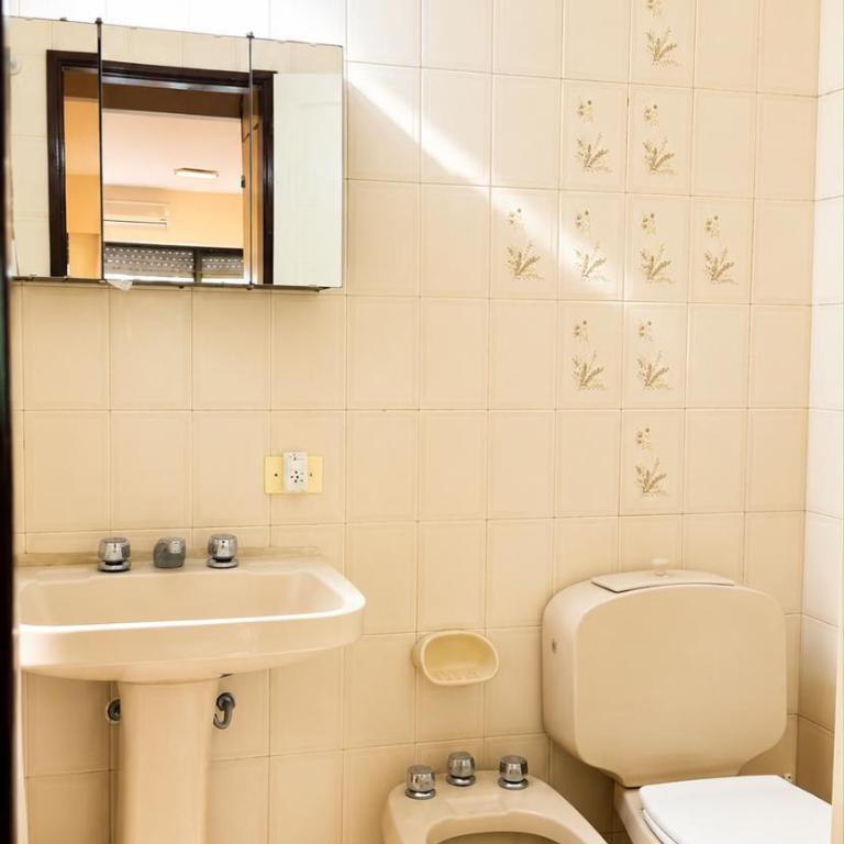 Recoleta Estudio Luminoso Facultad Mall Cultura - One-Bedroom Apartment - 9