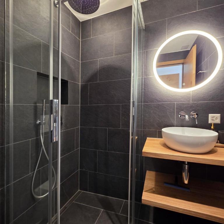 DuGlacier A3 - Premium Apartment mit 3 Schlafzimmern und Balkon - 9