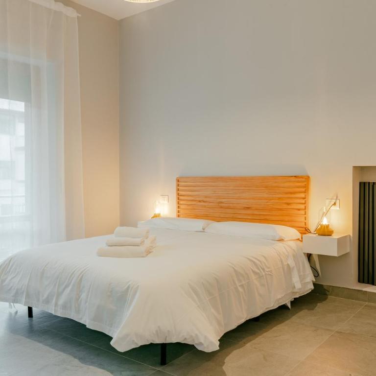 Santa Maria Novella New Apartment - Two-Bedroom Apartment with Balcony - 34