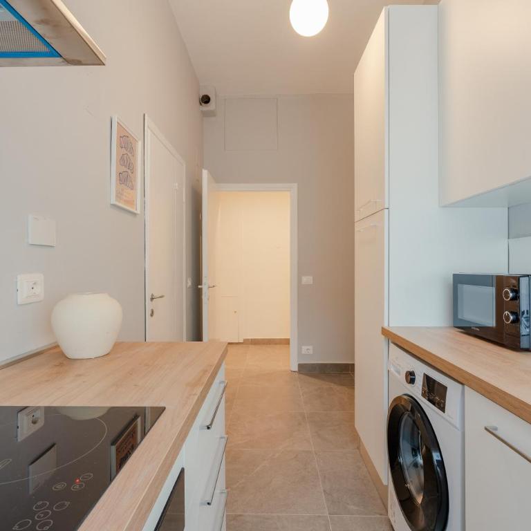 Santa Maria Novella New Apartment - Two-Bedroom Apartment with Balcony - 53