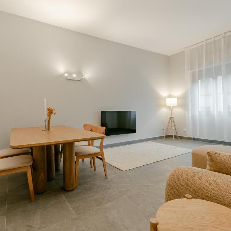 Santa Maria Novella New Apartment - Two-Bedroom Apartment with Balcony - 87