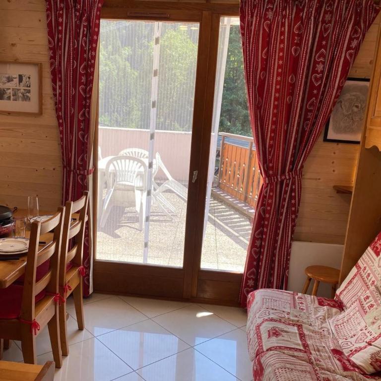 Charmant T2 au pied des pistes de Morzine avec wifi - FR-1-754-31 - Apartment - 1