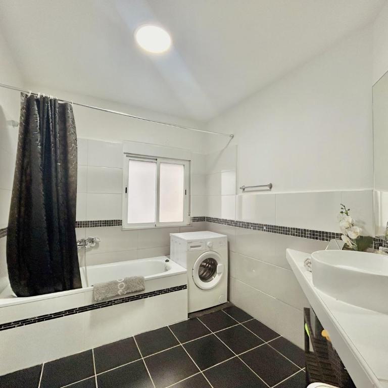 Cómodo Apt 2 Hab + 2 Baños | Fuengirola Centro - Appartamento con 3 Camere da Letto - 22