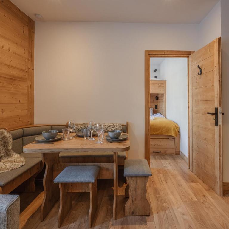 Morzine Centre: Appartement rénové 3 pers, parking - FR-1-754-93 - Apartment - 10