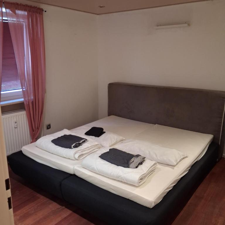 Schöne 2-Zimmer Wohnung Nähe Messe Riem - Apartamento de 2 dormitorios - 1