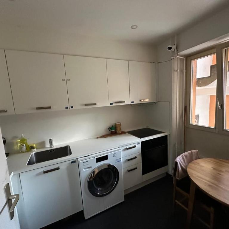 Comfort Stay Luzern - Einzelzimmer mit Gemeinschaftsdusche und -WC - 8