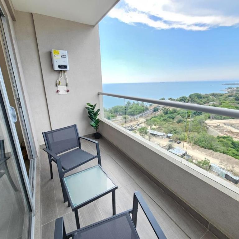 Apartaloft Facing the Sea & Pools | Don Jaca - One-Bedroom Apartment - 17