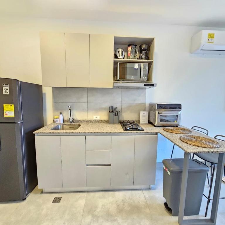 Apartaloft Facing the Sea & Pools | Don Jaca - One-Bedroom Apartment - 28