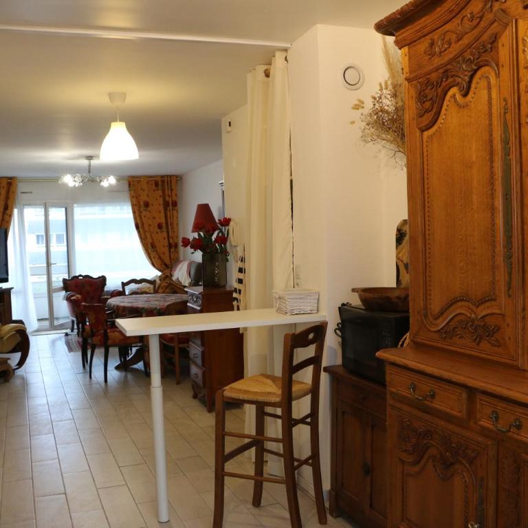Coquet Appartement avec balcon Caen Nord, proche Mémorial - Appartement 2 Chambres - 8