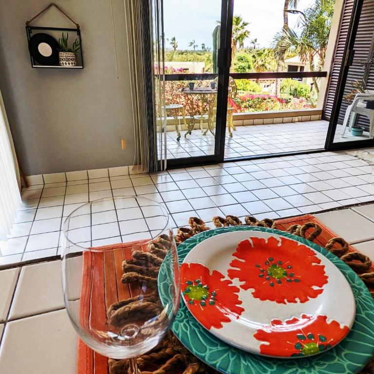 Walk to Beach - Pool Access - Walk to Restaurants - Apartamento de 2 dormitorios - 17
