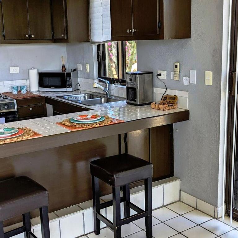 Walk to Beach - Pool Access - Walk to Restaurants - Apartamento de 2 dormitorios - 23