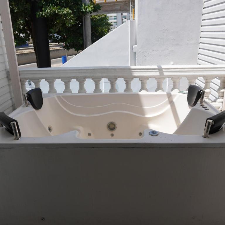 Luxury Beachfront Villa Private Pool & Terrace - Villa frente a la playa - 26
