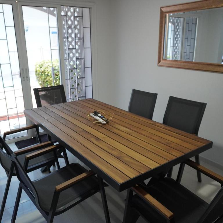 Luxury Beachfront Villa Private Pool & Terrace - Villa frente a la playa - 90