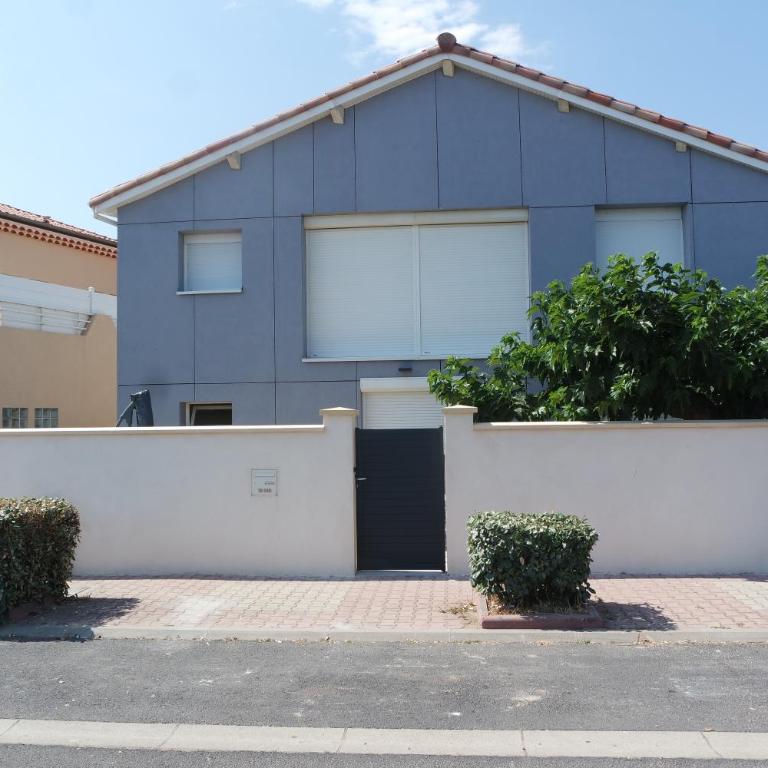 Les Colonnes appartement en RDC 6 couchages en front de mer - Apartment - 1