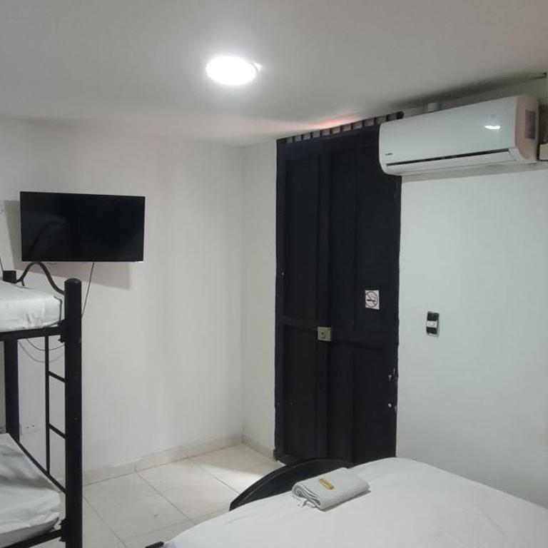 Andalucía Inn - Triple Room with Private Bathroom - 7