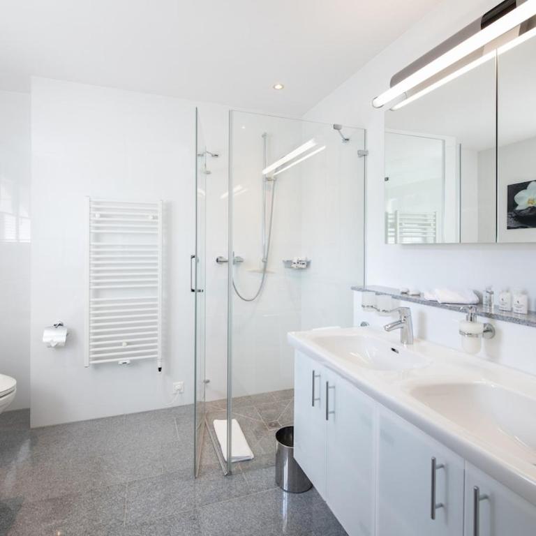 Alpine Escape in Davos 3,5 Rooms apartment - Apartment mit 2 Schlafzimmern und Balkon - 8