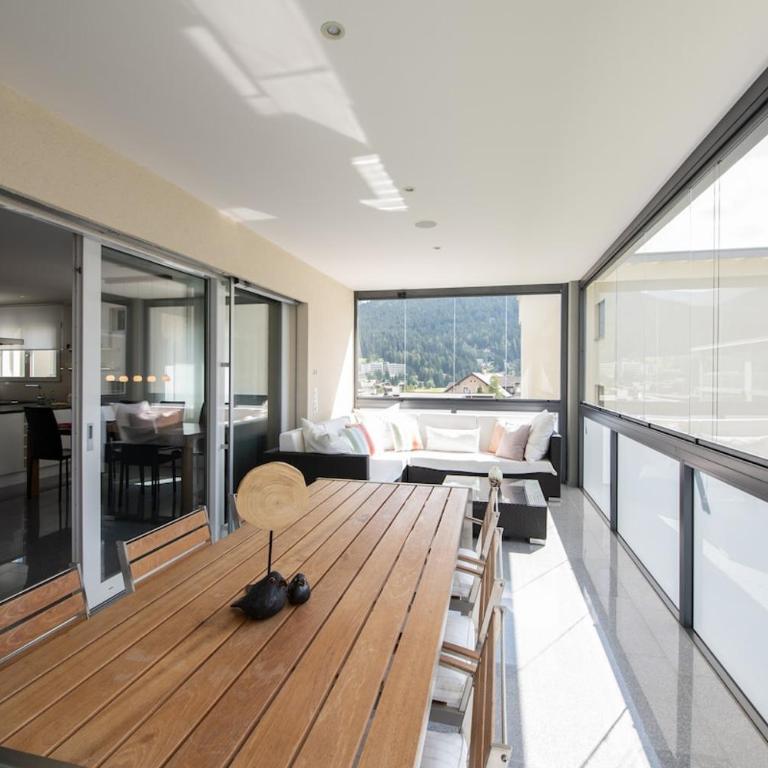 Alpine Escape in Davos 3,5 Rooms apartment - Apartment mit 2 Schlafzimmern und Balkon - 3