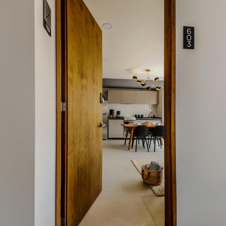 Alcazar Apartments - Apartamento con balcón - 33