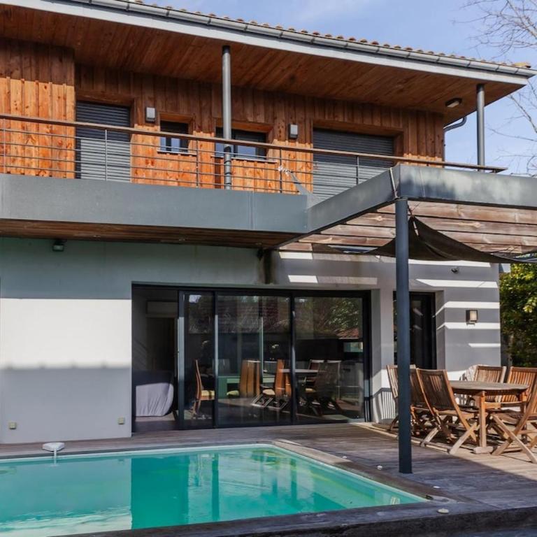 Villa with pool, beach, and downtown Andernos - Villa - 33