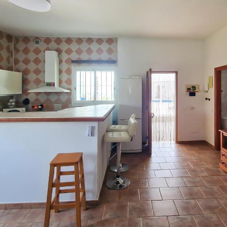 Amazing Apartment In Manilva - Casa Vacacional de 3 dormitorios - 1