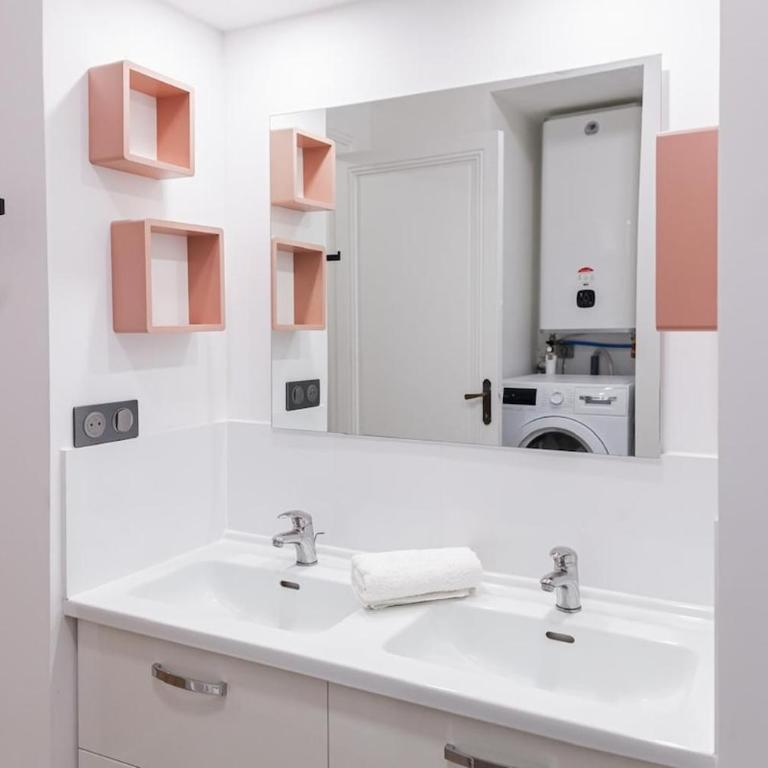Elegant 2-bedroom apartment Carré d'Or Bordeaux 2 Bedrooms - Appartement 2 Chambres - 20