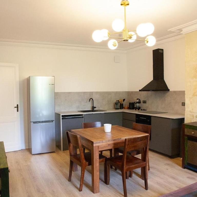 Elegant 2-bedroom apartment Carré d'Or Bordeaux 2 Bedrooms - Appartement 2 Chambres - 34