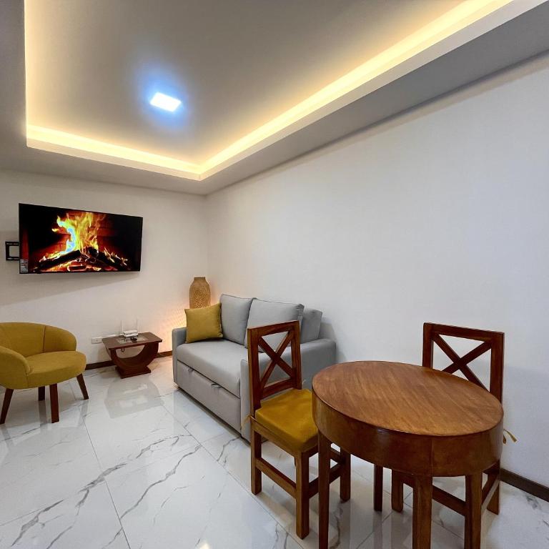 Suite moderna con vista, gym y garaje en Quito - One-Bedroom Apartment - 1
