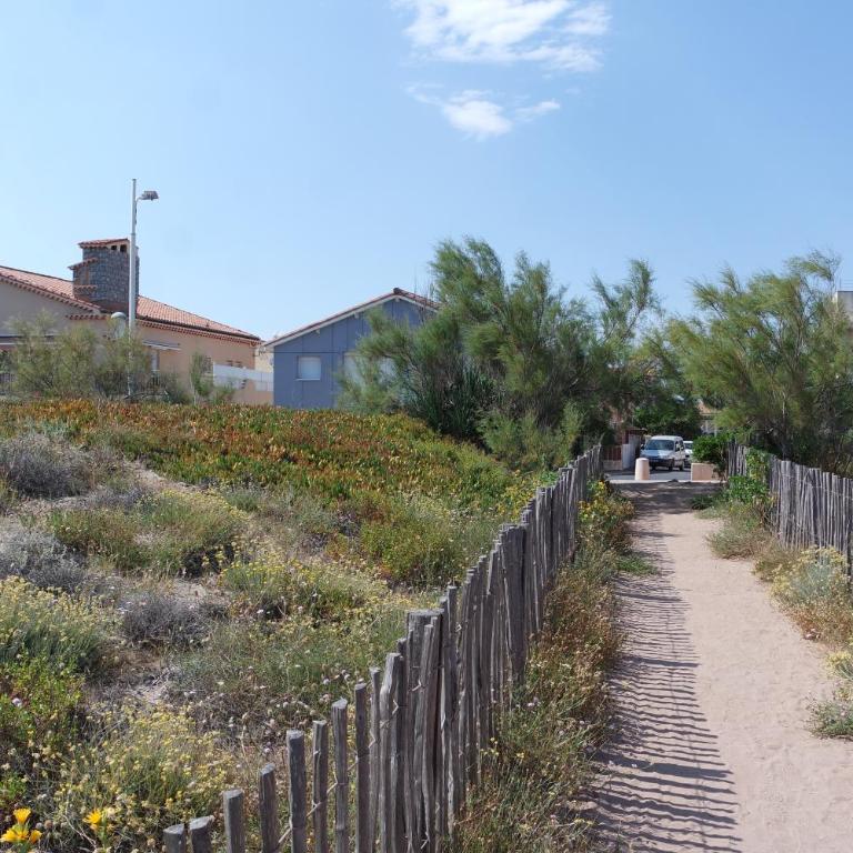 Les Colonnes appartement en RDC 6 couchages en front de mer - Apartment - 14