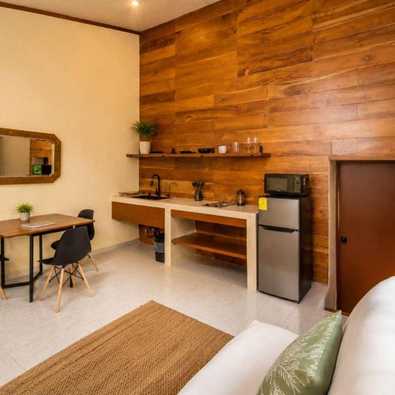 Bright & Spacious Ground Floor Suite Casa Jurel - Apartment - 7