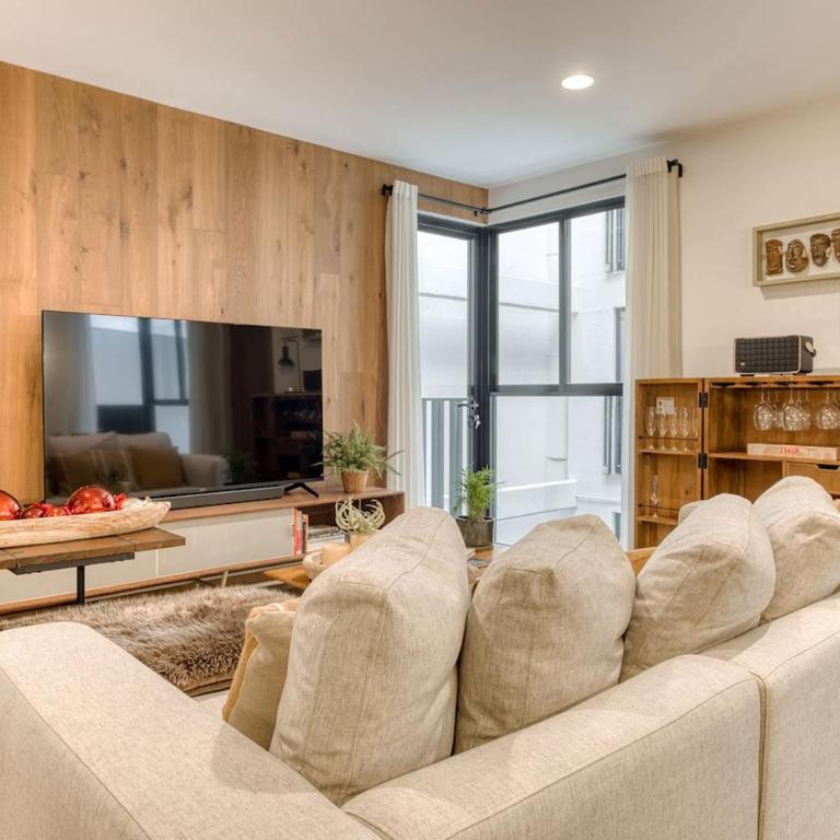 Chic 2BR in Condesa Rooftop Pool Fast WiFi - Apartment - 19